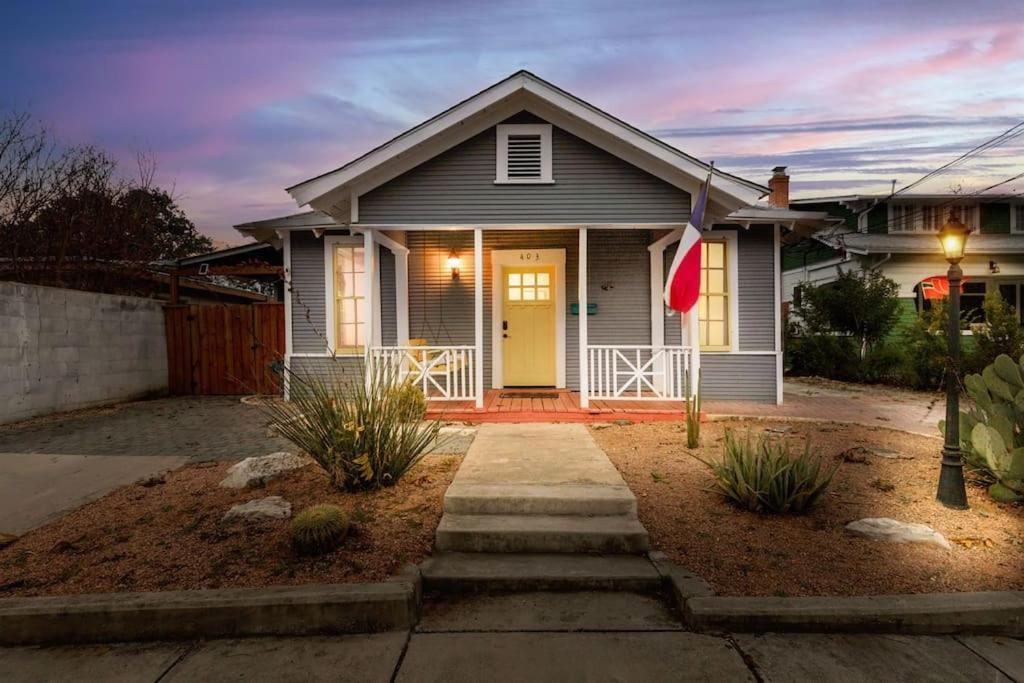 Gorgeous Home With Heated Pool In Downtown! San Antonio Exterior photo